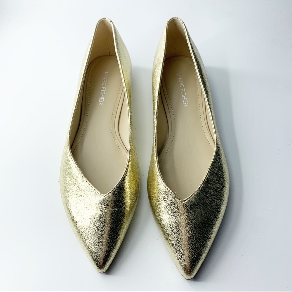 Marc Fisher Analia pointy golden flats sho…